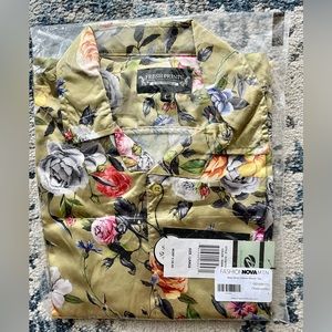 Fashion Nova Men Noel Sleeve Woven Silky-Touch Floral Short Sleeve Large
